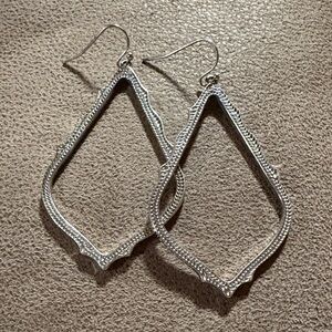Kendra Scott Sophee Drop Earrings in Silver